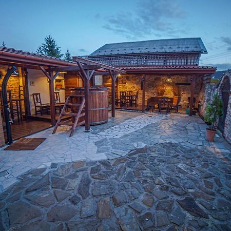 Apartamenty Przy Gorskich Rzekach โนวือตาร์ก ภายนอก รูปภาพ